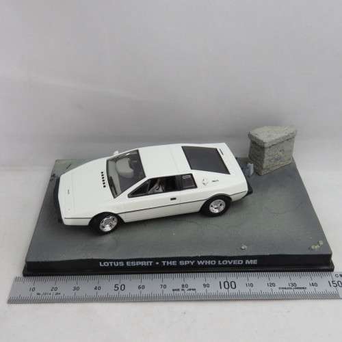 James Bond 007 Lotus Esprit model car - The Spy who loved me