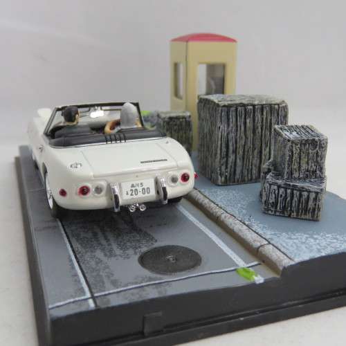 James Bond 007 Toyota 2000 GT model car - You only live twice
