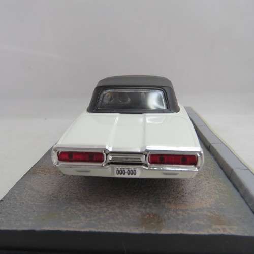 James Bond 007 Ford Thunderbird model car - Goldfinger