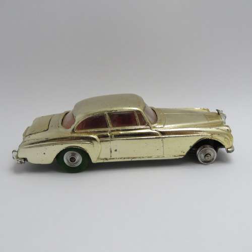 Corgi Toys 224 Bentley Continental Sports Saloon gold edition - Needs tyres - Steering rack broken