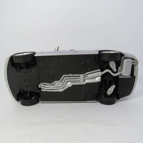 Kyosho BMW 3 Series model car - Scale 1/18