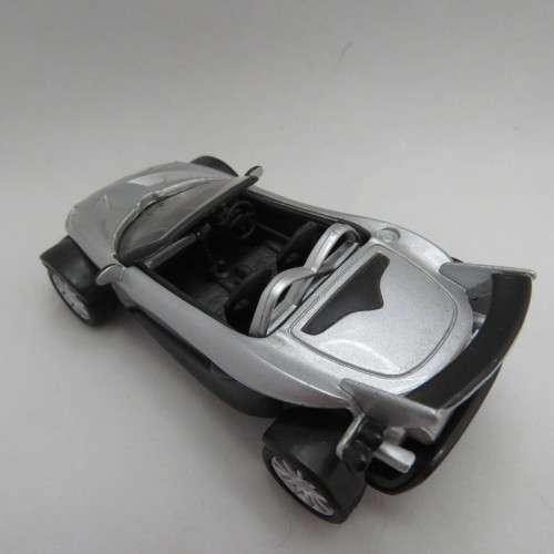 Maisto Lotus 340 R model car - Pull back action - Scale 1/33