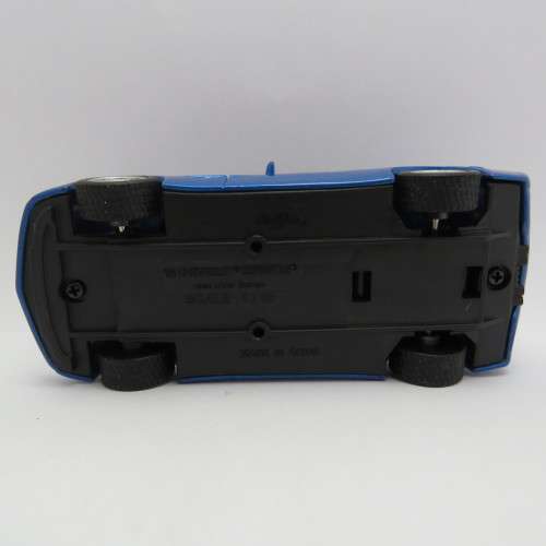 Maisto 1998 Chevrolet Corvette model car - Pull back action - Scale 1/38