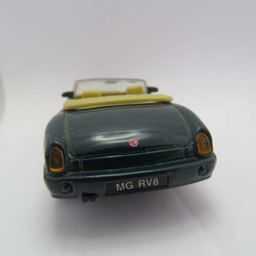 Maisto MG RV8 model car - Scale 1/32