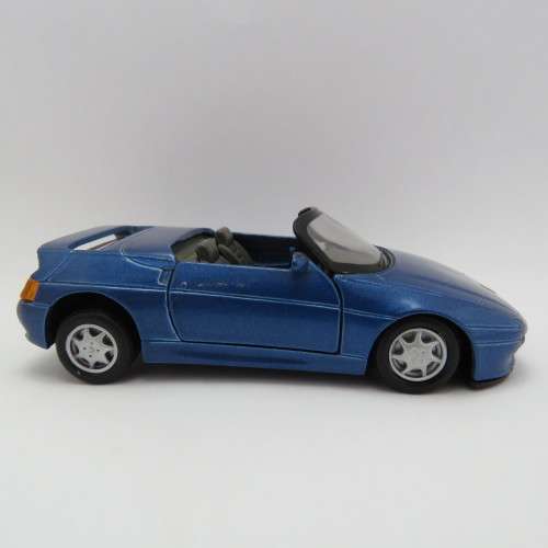 Maisto Lotus Elan model car - Scale 1/36
