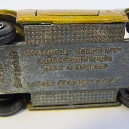 Matchbox Superfast #33 Lamborghini Miura toy car - opening doors