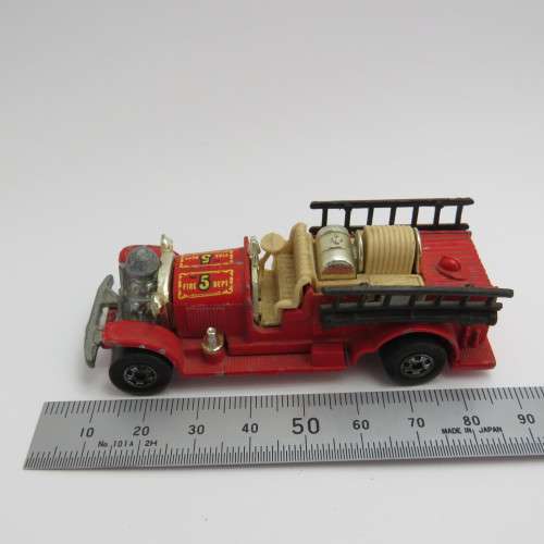 Hot Wheels Old Number 5 Fire Engine toy car - Hong Kong