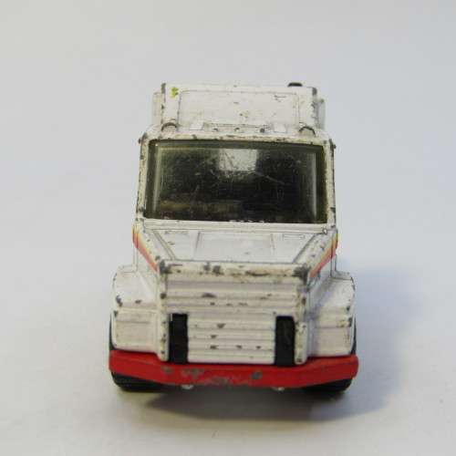 1985 Matchbox Scania T142 truck toy car - scale 1/90