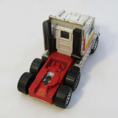 1985 Matchbox Scania T142 truck toy car - scale 1/90