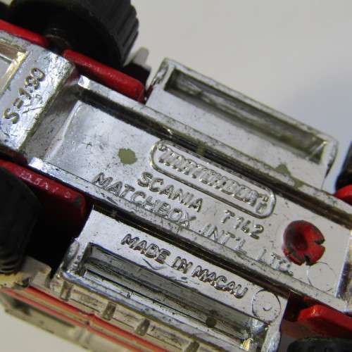 1985 Matchbox Scania T142 truck toy car - scale 1/90