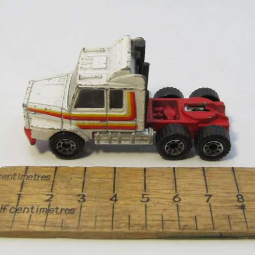 1985 Matchbox Scania T142 truck toy car - scale 1/90