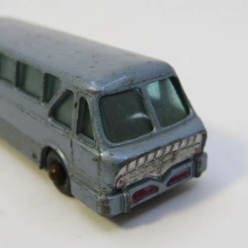 Matchbox #40 Leyland Royal Tiger Coach toy car - Lesney