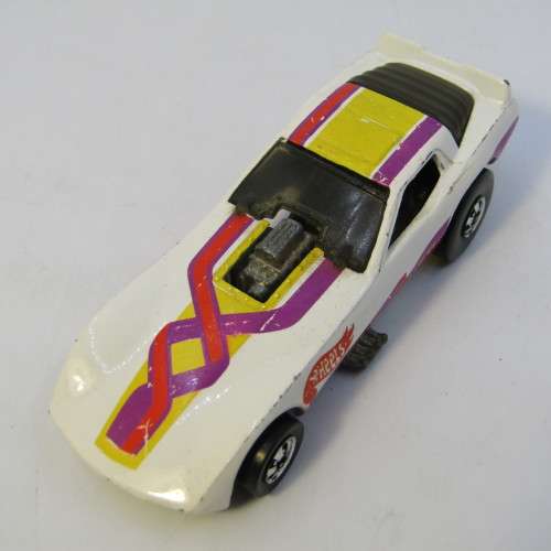 1983 Hot Wheels Drag Strippers Vetty Funny Corvette Fever dragster toy car - Malaysia