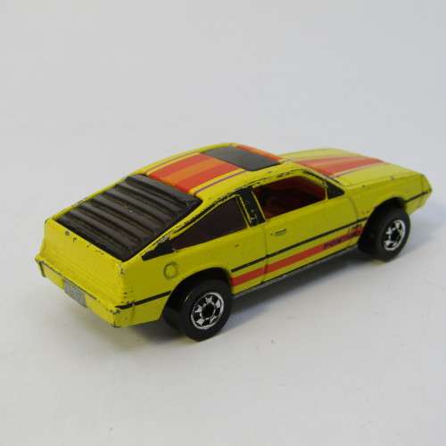 Hot Wheels Pontiac J2000 toy car - Hong Kong