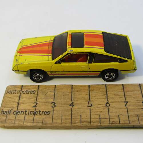 Hot Wheels Pontiac J2000 toy car - Hong Kong