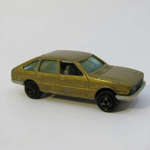 Majorette #240 Simca 1308 toy car - scale 1/60 - opening rear