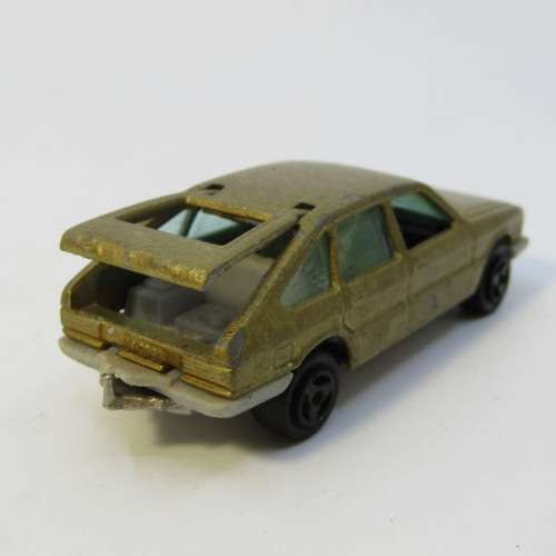 Majorette #240 Simca 1308 toy car - scale 1/60 - opening rear