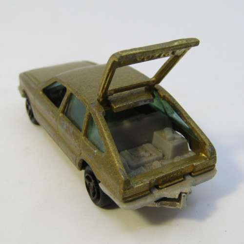 Majorette #240 Simca 1308 toy car - scale 1/60 - opening rear