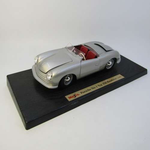 Maisto 1948 Porsche No. 1 Typ 356 Roadster model car - scale 1/18