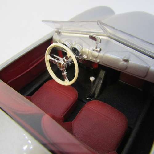 Maisto 1948 Porsche No. 1 Typ 356 Roadster model car - scale 1/18