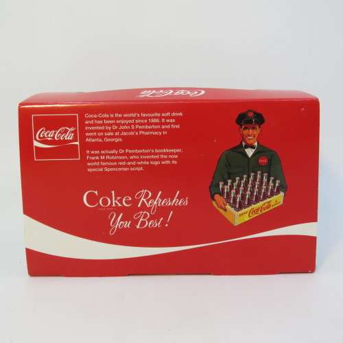 Oxford Coca-Cola Commer Commando die-cast model in case - Scale 1/76
