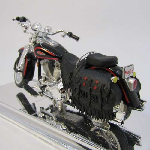 Maisto 1998 Harley Davidson FLSTS Heritage Springer model motorcycle in box - scale 1/18