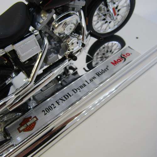 Maisto 2002 Harley Davidson FXDL Dyna Low Rider model motorcycle in box - scale 1/18