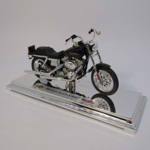Maisto 2002 Harley Davidson FXDL Dyna Low Rider model motorcycle in box - scale 1/18