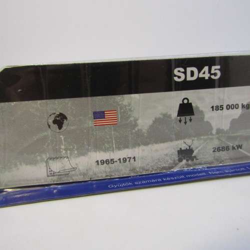 Amercom USA Santa Fe 1965 SA45 #5008 model train
