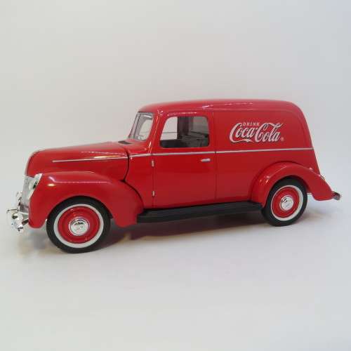 1940 Coca-Cola delivery panel van model car in box - Scale 1/18