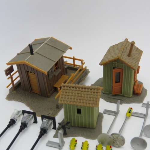 Lot of HO-Scale railway track buildings and lights