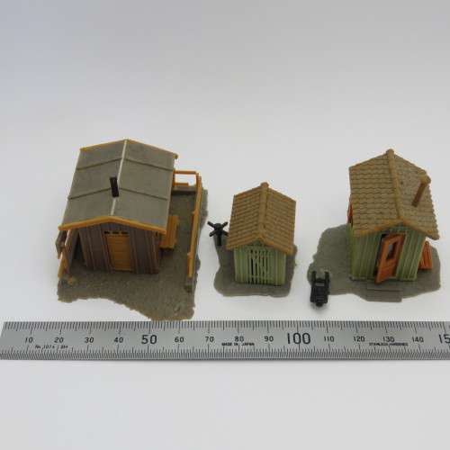 Lot of HO-Scale railway track buildings and lights