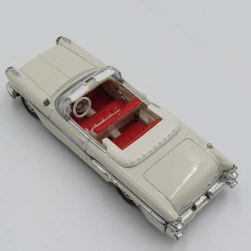 NewRay 1957 Pontiac Bonneville model car - Scale 1/43 - Repainted