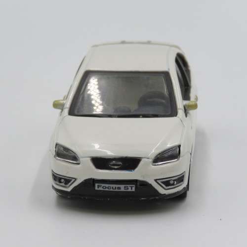 Bburago Ford Focus ST model car - Scale 1/43 - Trimmings and interior repainted