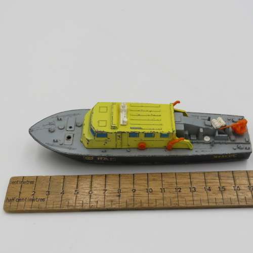 Dinky Toys Motor Patrol boat 675 - Some pieces missing