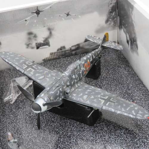 Unimax Forces of Valor German BF 109 G-6 Red 29 die-cast model plane in box - Scale 1/32