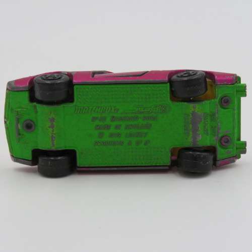 Matchbox Superfast #32 Maserati Bora toy car - Opening doors