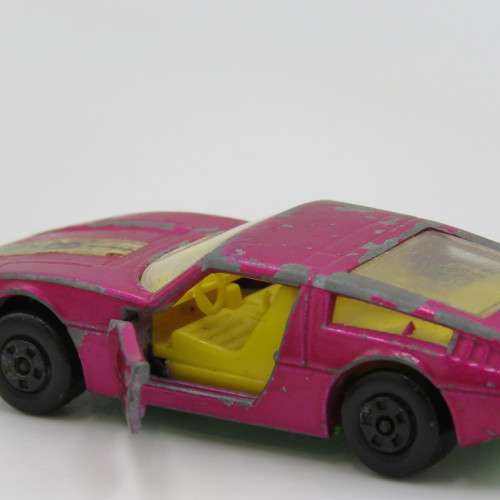 Matchbox Superfast #32 Maserati Bora toy car - Opening doors