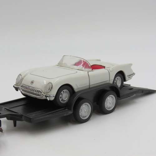 1953 Chevrolet 3100 with trailer and 1953 corvette