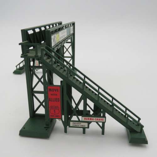 Bachmann trains pedestrian bridge - Ho-scale