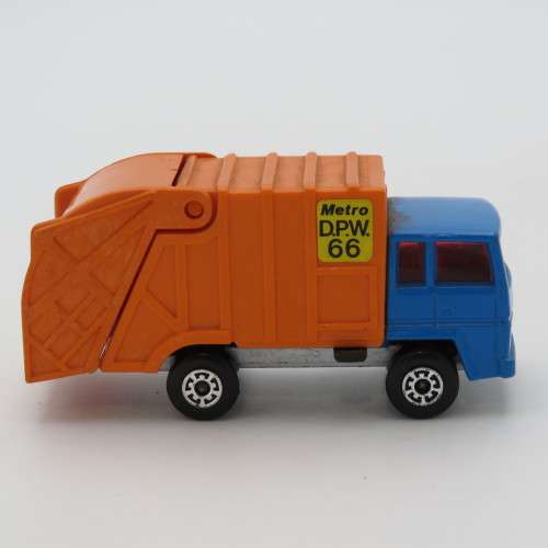 Matchbox Superfast #36 Refuse truck toy car