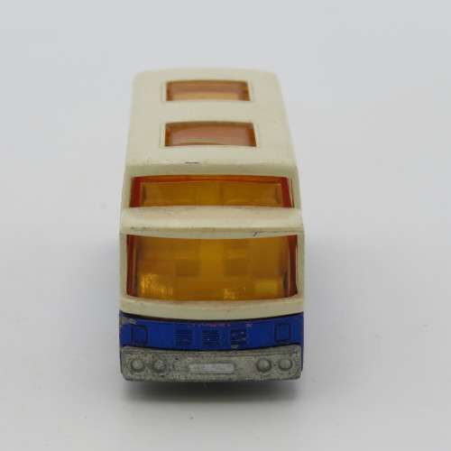 Matchbox Superfast #85 British Airways Airport coach toy car