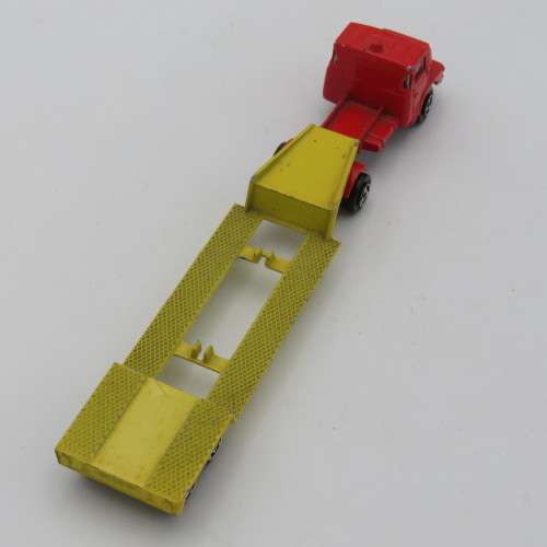 Majorette Scania truck and low-boy trailer toy car