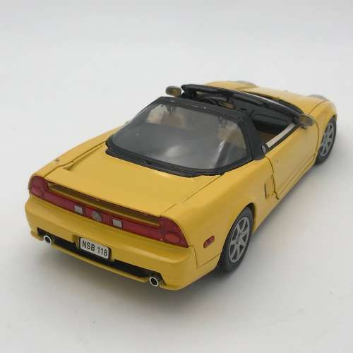 Motor Max 2002 Acura NSX model car - scale 1/18 - repainted interior