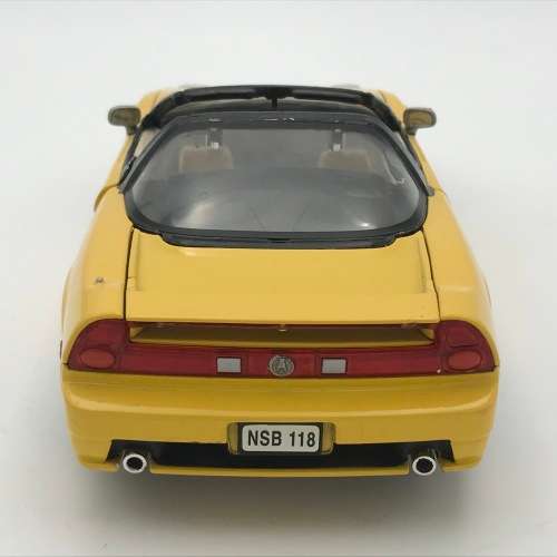 Motor Max 2002 Acura NSX model car - scale 1/18 - repainted interior