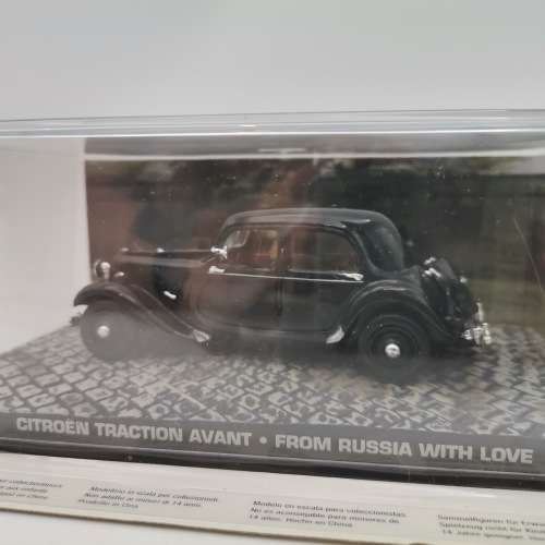 James Bond 007 Citroen Traction Avant model car - From Russia with love
