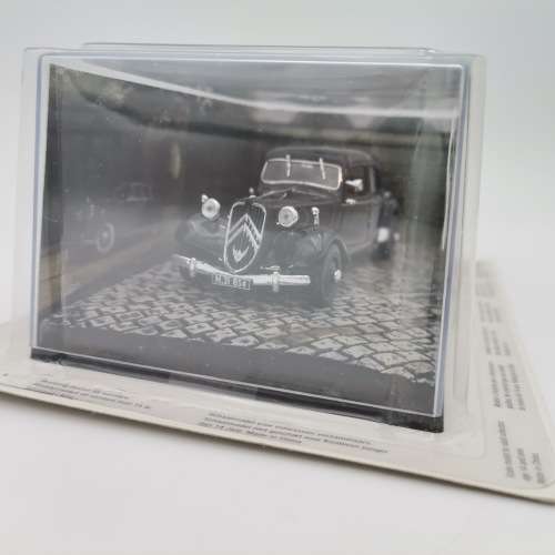 James Bond 007 Citroen Traction Avant model car - From Russia with love