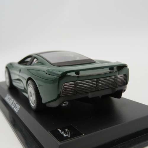 DelPrado 1993 Jaguar XJ 220 die-cast model car - Scale 1/43 - Missing mirrors