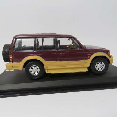 DelPrado 1997 Mitsubishi Pajero die-cast model car - Scale 1/43 - No mirrors