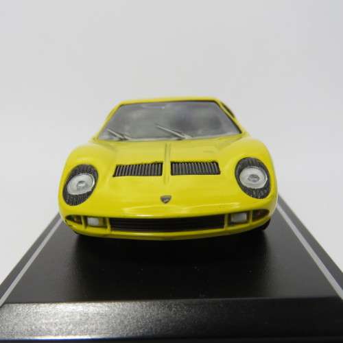 DelPrado 1966 Lamborghini Miura die-cast model car - Scale 1/43